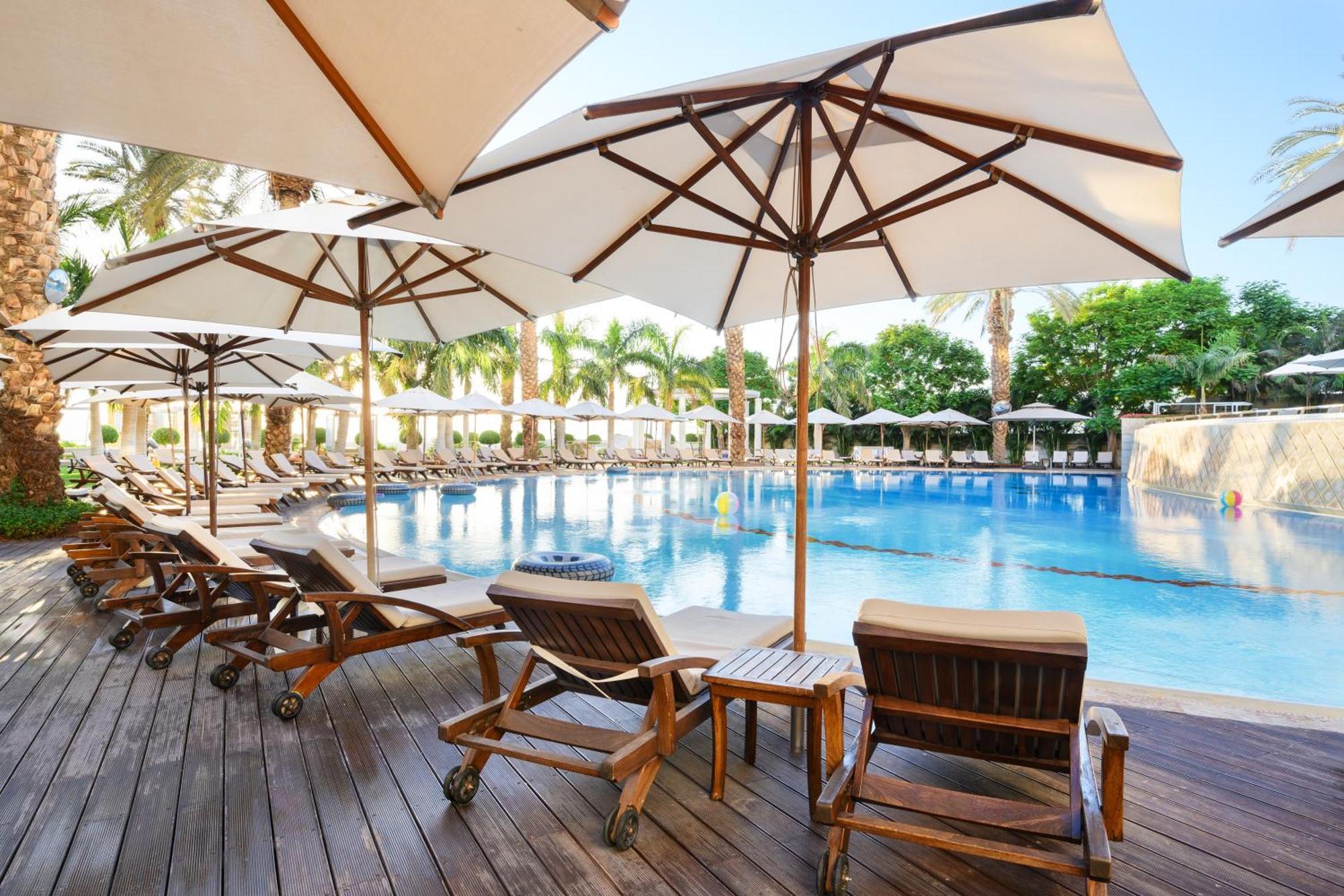 Nevo By Isrotel Collection Ein Bokek Dış mekan fotoğraf Pool at the Hilton Tel Aviv